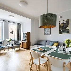 po-serviced-apartments-warsaw-city-center.warsawhotelspoland.com/